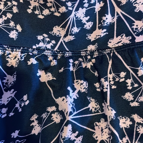 LANE BRYANT LIVI SPORT SKIRT WITH SHORTS SIZE 22/24 - Picture 2 of 10